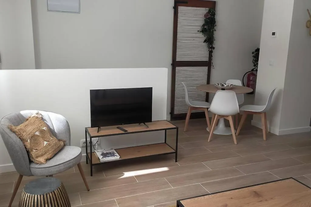 Apartamento Laurana contacts